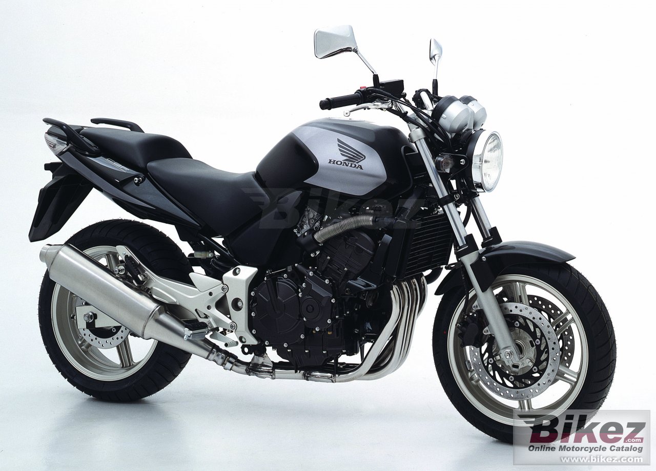 Big Honda cbf 600 picture and wallpaper from Bikez.com